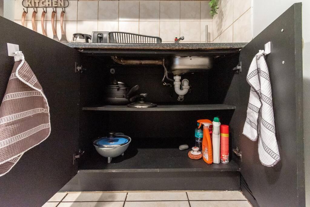 The Square 135- Studio With Free Parking, Pool & Gym Access Apartment Cape Town Exterior foto