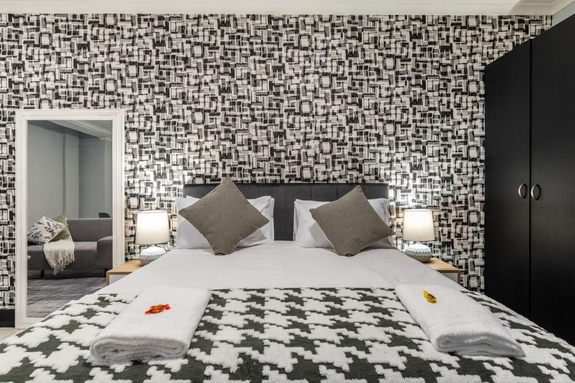 The Square 135- Studio With Free Parking, Pool & Gym Access Apartment Cape Town Exterior foto